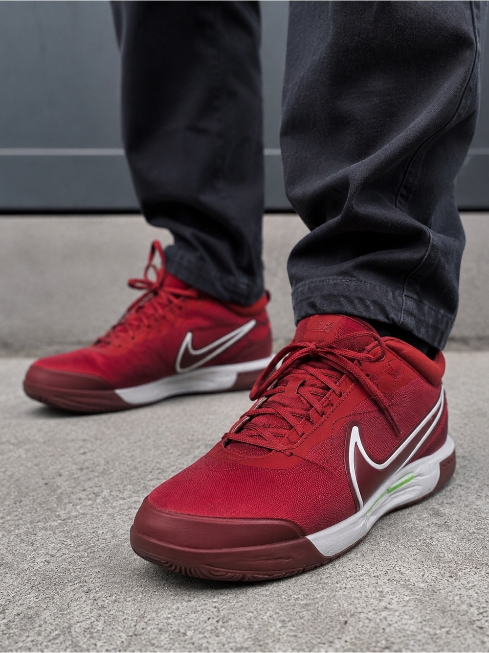Nike Men’s Red Low-Top Athletic Basketball Shoes White Swoosh Lace-Up Sneakers